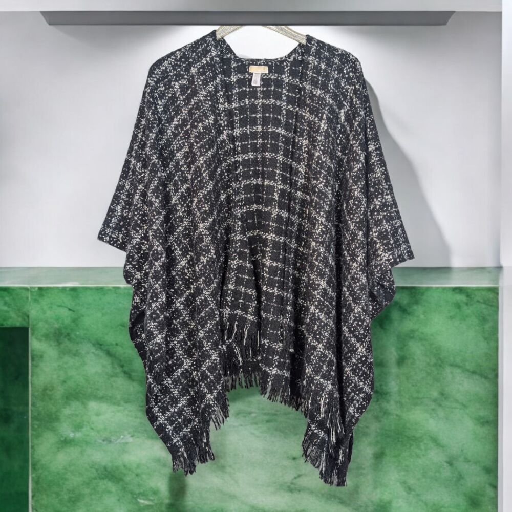 MICHAEL Michael Kors Nubby Knit Throw Ruana Poncho Plaid Pattern Black Silver OS